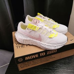 Woman Nike Crater Impact Size 7